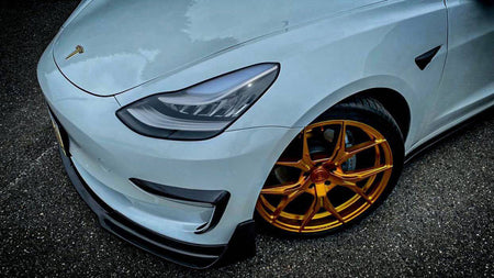 Model 3 (2018-2023) | Front Lip en fibre de carbone style "V" - TTS Parts inc.
