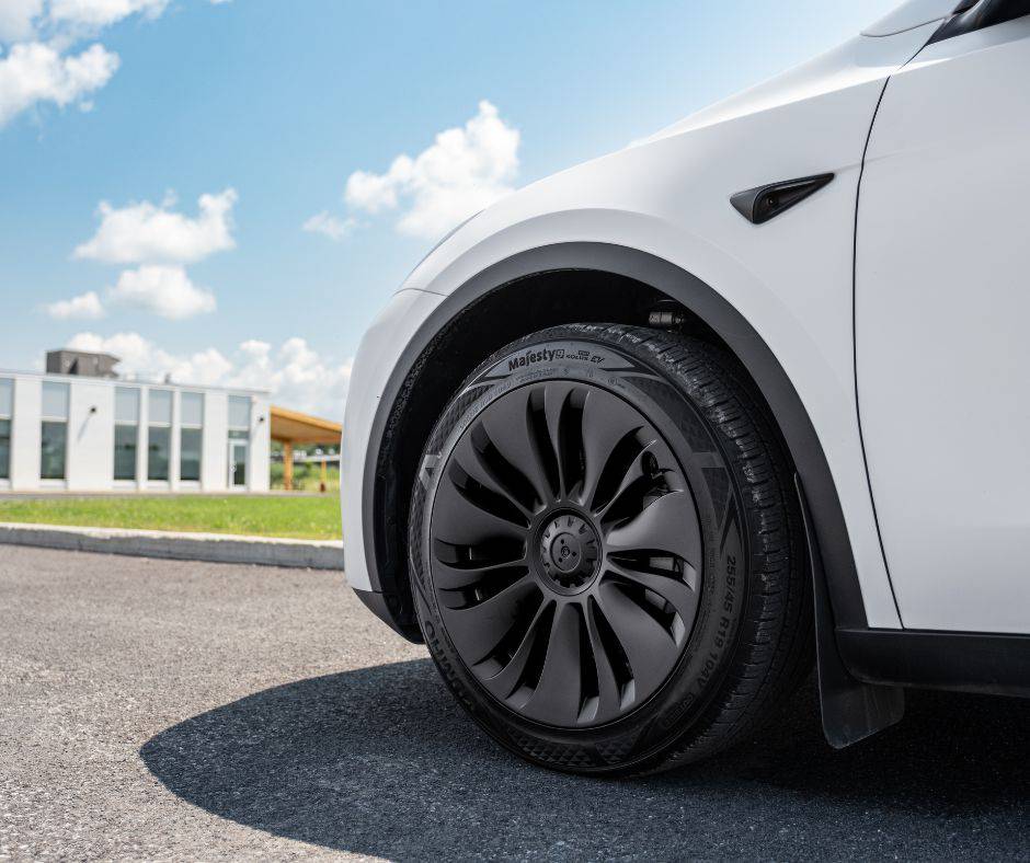 Model Y | 19-inch Whirlwind Matte Black Wheel Cover (Asymmetrical Model 4) - TTS Parts inc.
